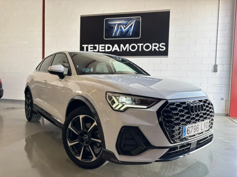 AUDI Q3 SPORTBACK BLACK LINE